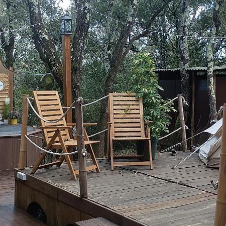 Evasion En Pleine Nature, Tipi Insolite Et Jacuzzi Au Pont Du Gard ! Vers Pont du Gard Exterior foto