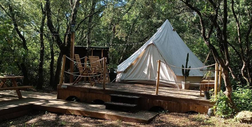 Evasion En Pleine Nature, Tipi Insolite Et Jacuzzi Au Pont Du Gard ! Vers Pont du Gard Exterior foto