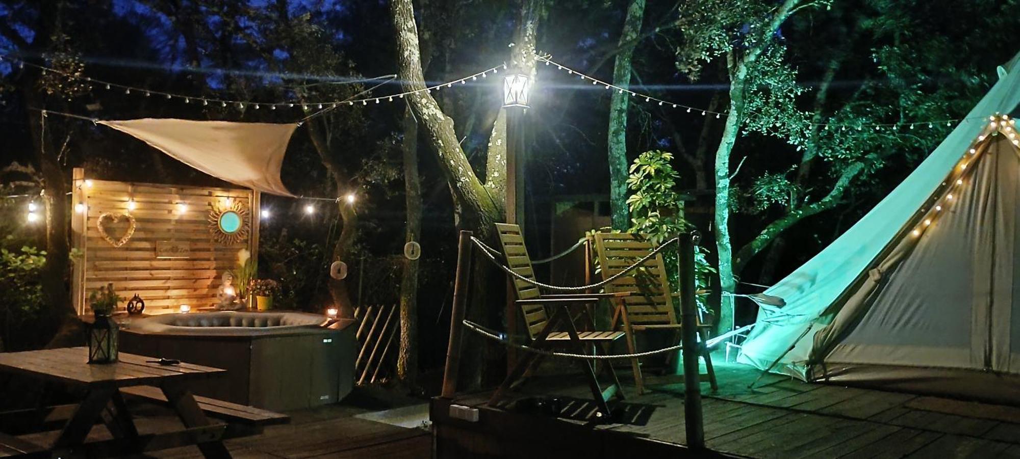 Evasion En Pleine Nature, Tipi Insolite Et Jacuzzi Au Pont Du Gard ! Vers Pont du Gard Exterior foto